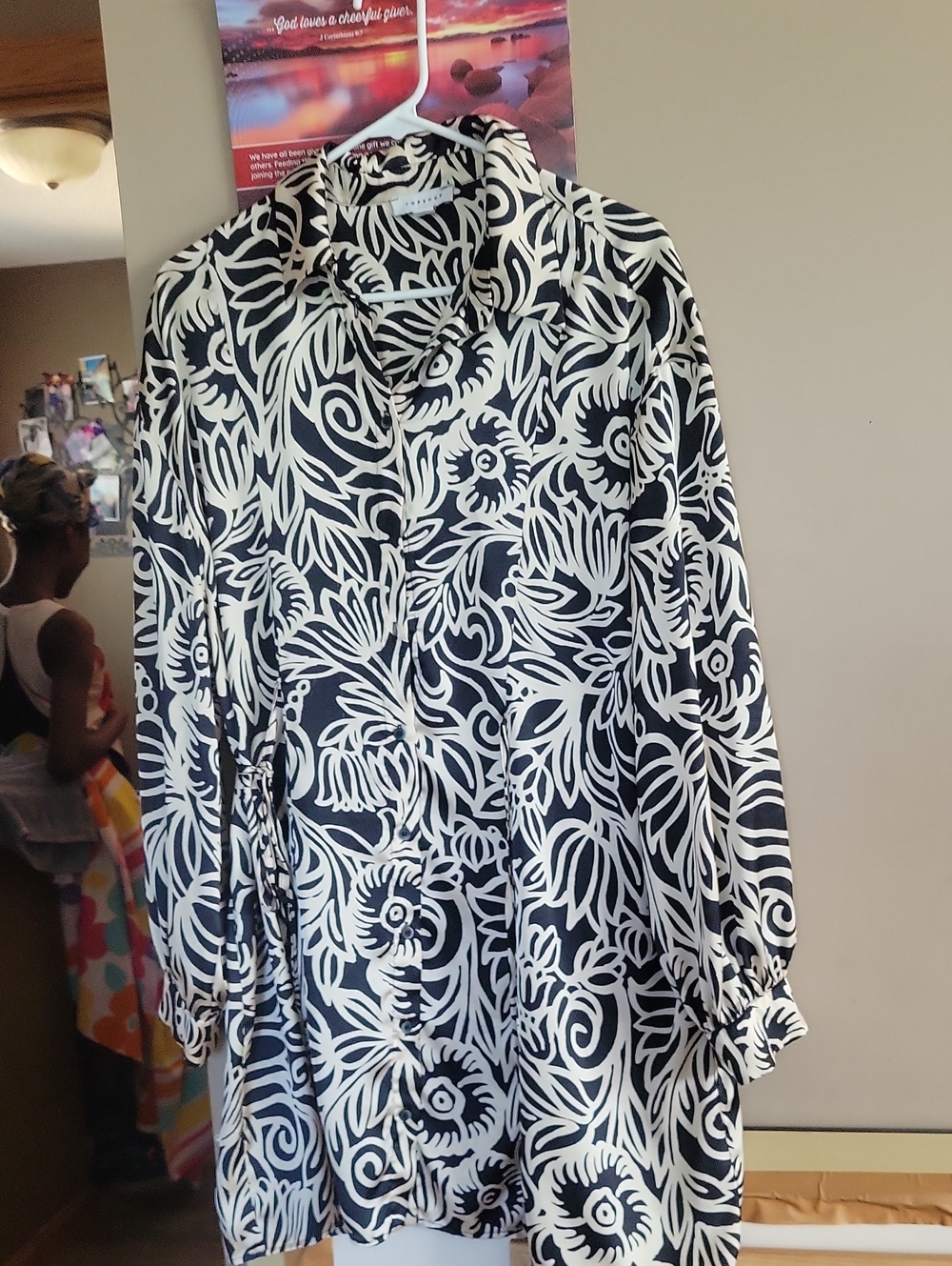 Long-Sleeve Black & White Floral Button-Up Shirt